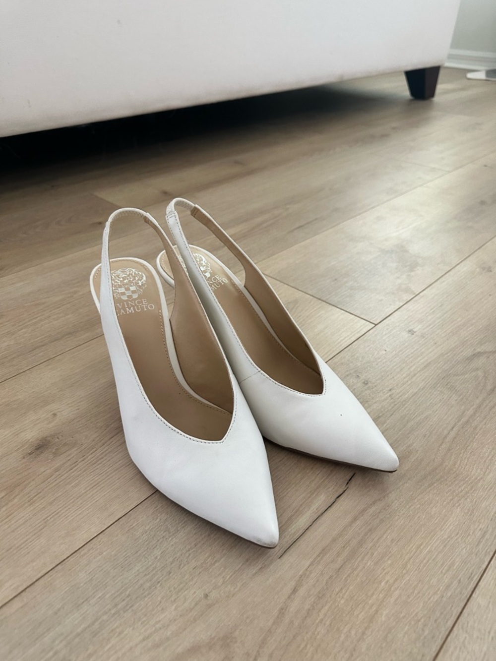 Vince Camuto White Pointed Slingback Pumps with V-Cut Vamp